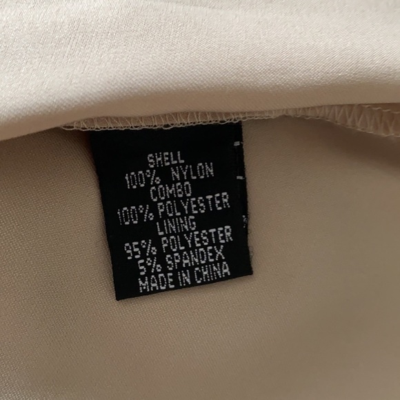 Adrianna Papell Black Lace Overlay Sheath Dress Size 4 - Picture 7 of 11